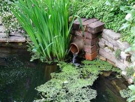 Drains eau de la parcelle: un drain, drainage livnevki