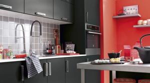 7 sans erreur et en harmonie des combinaisons de couleurs des matériaux, des meubles et articles d'intérieur pour votre cuisine