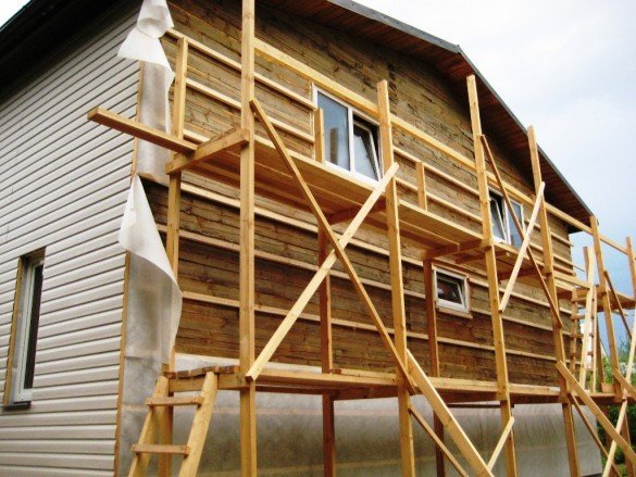 Comment construire une forêt de bois lambris pour le bardage de la maison.