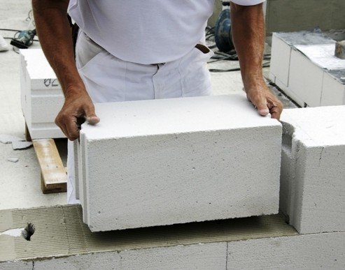 couture épaisse réduit le coefficient de résistance thermique des blocs de béton de mur est de 25%, ce qui conduira à une augmentation des coûts de chauffage.