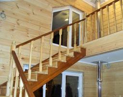 Caractéristiques de conception et la construction d'escaliers dans les maisons privées