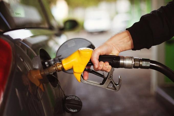 Quel est le coût de l'essence sans les taxes? | ZikZak
