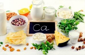 Comment le calcium utile, le manque de symptômes et l'excès dans le corps