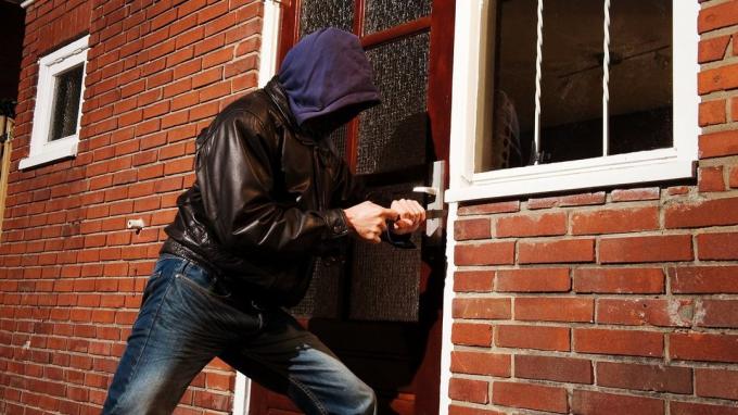 Comment protéger votre maison contre les voleurs en hiver?