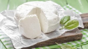 Comment le fromage utile, la composition et la préparation