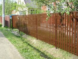 Il a construit un « perpétuel » de la clôture, mais ils sont restés insatisfaits